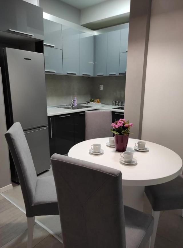 Centar One Apartmant Skopje Ngoại thất bức ảnh