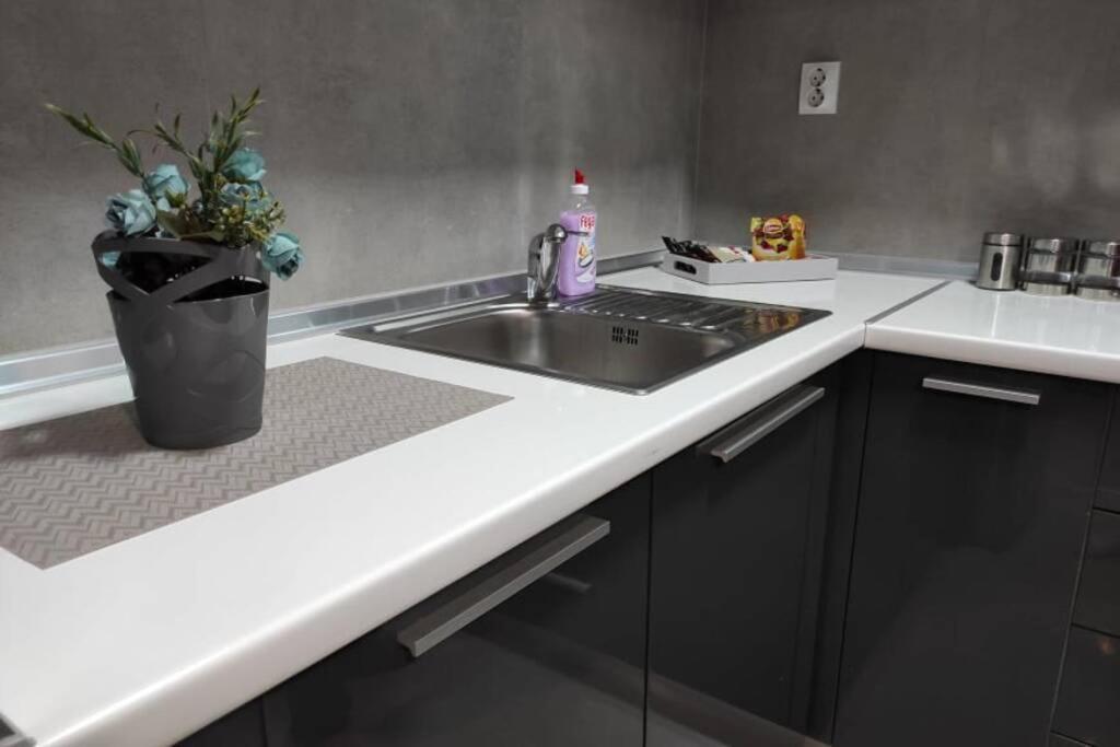 Centar One Apartmant Skopje Ngoại thất bức ảnh